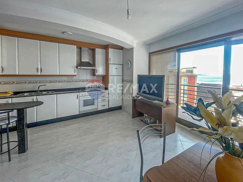 3 bedroom Flat for sale in Sanxenxo with garage - € 320,000 (Ref: 9685317)