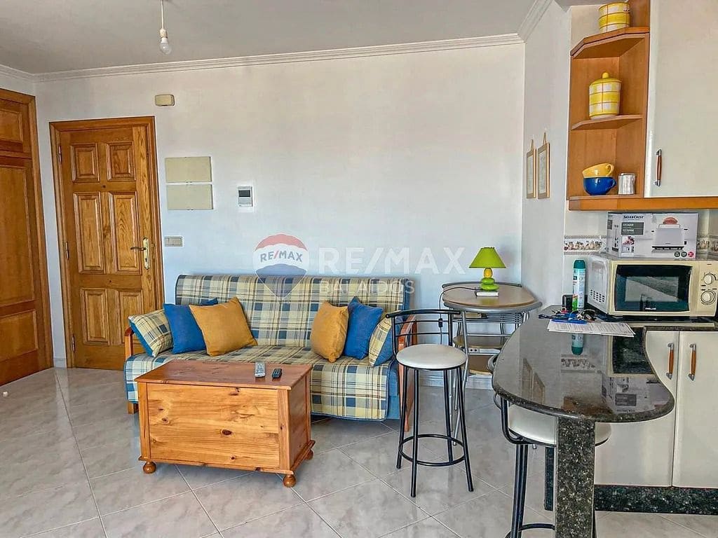 3 bedroom Flat for sale in Sanxenxo with garage - € 320,000 (Ref: 9685317)