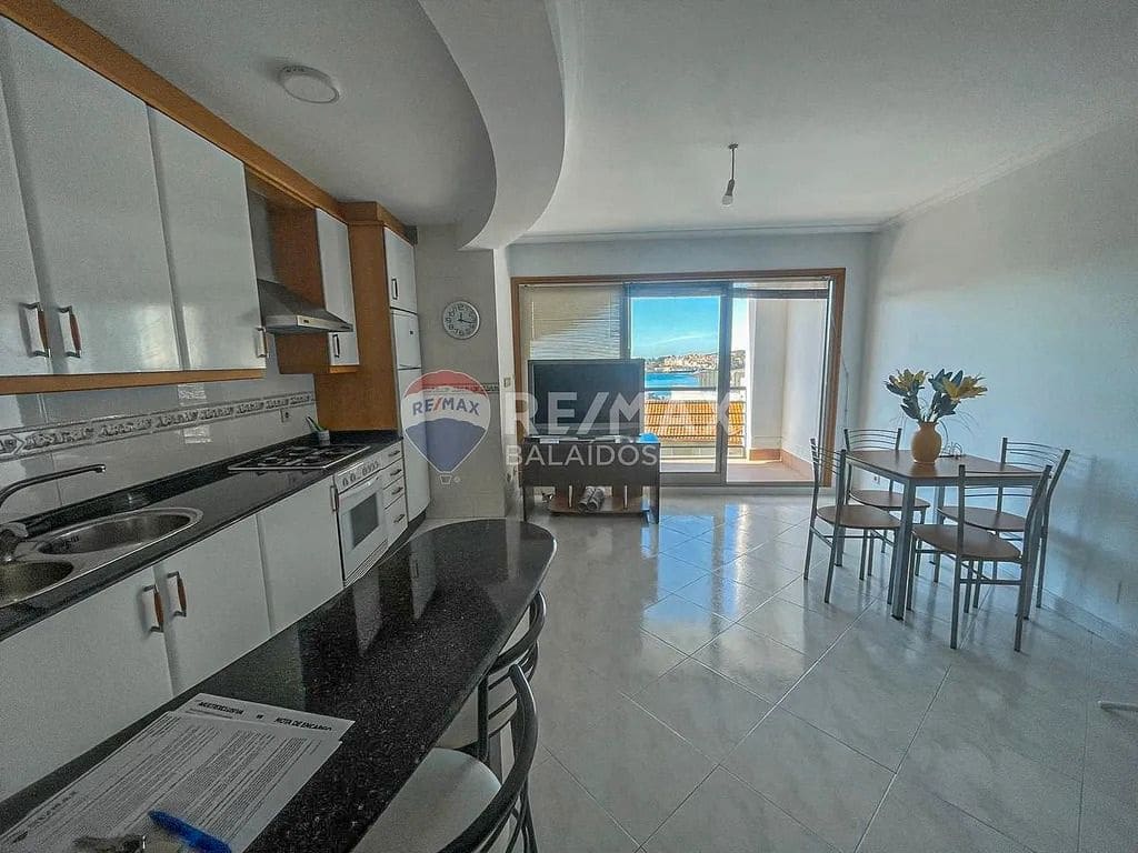 3 bedroom Flat for sale in Sanxenxo with garage - € 320,000 (Ref: 9685317)