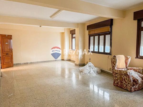 11 bedroom Flat for sale in Vigo - € 549,000 (Ref: 9685319)