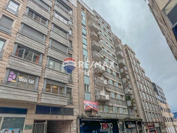 Piso de 11 habitaciones en Vigo en venta - 549.000 € (Ref: 9685319)