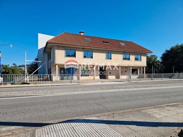 Commercial for sale in Vigo - € 900,000 (Ref: 9685322)