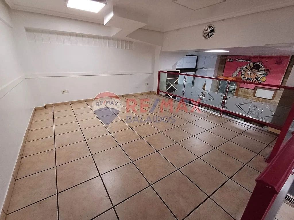 Comercial para venda em Vigo - 114 000 € (Ref: 9685324)