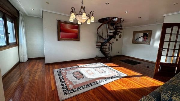 3 bedroom Apartment for sale in Vigo with garage - € 475,000 (Ref: 9685330)