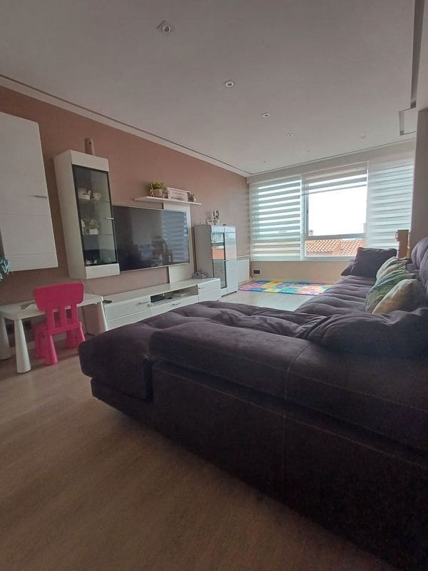 3 bedroom Flat for sale in Vigo with garage - € 349,000 (Ref: 9685332)