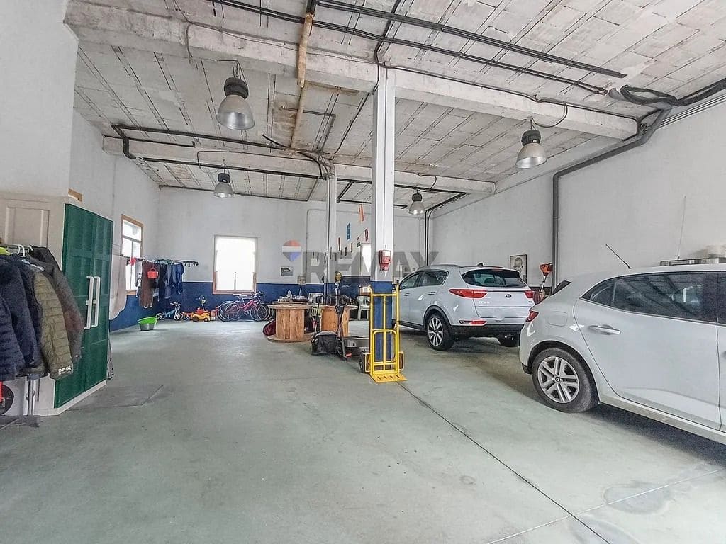 Commercieel te koop in A Caniza - € 99.000 (Ref: 9685334)