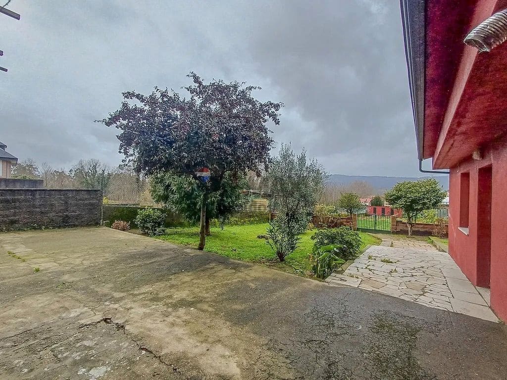 Commercieel te koop in A Caniza - € 99.000 (Ref: 9685334)