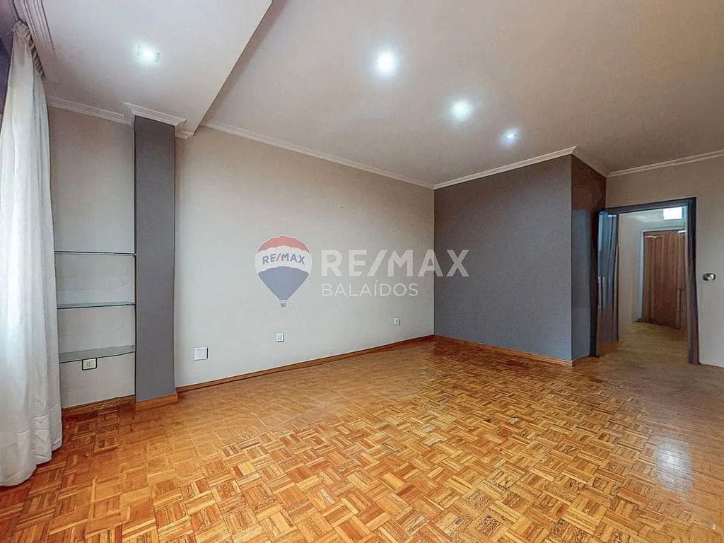 3 slaapkamer Flat te koop in Pontevedra stad met garage - € 198.000 (Ref: 9685338)