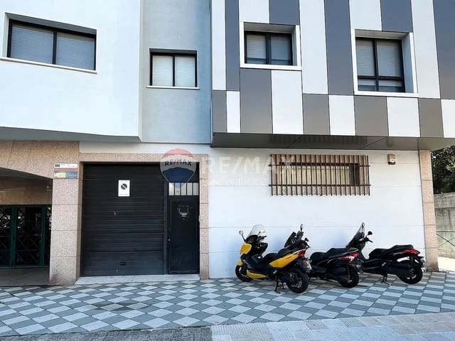 Commercieel te koop in Vigo - € 248.000 (Ref: 9685341)