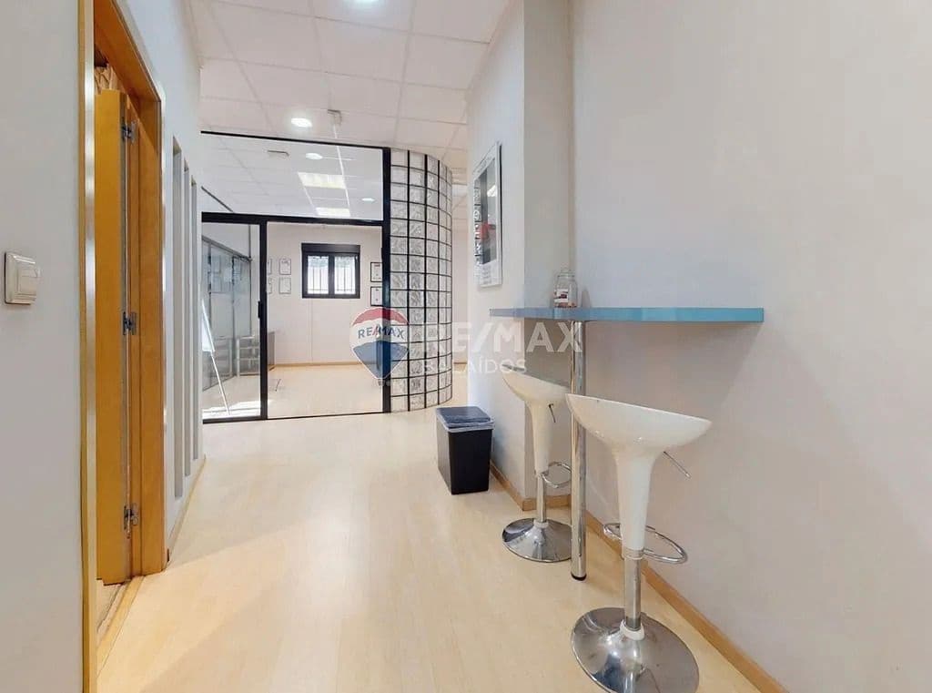 Commercieel te koop in Vigo - € 248.000 (Ref: 9685341)