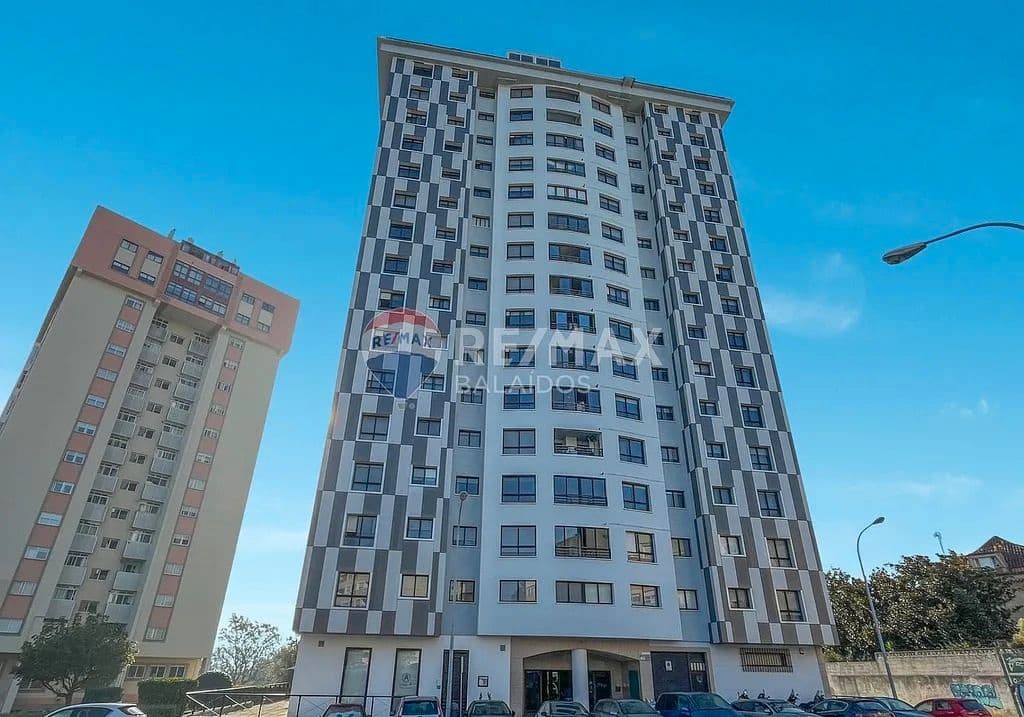 Commercieel te koop in Vigo - € 248.000 (Ref: 9685341)