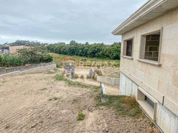 3 sovrum Villa till salu i Nigrán med garage - 500 000 € (Ref: 9685343)