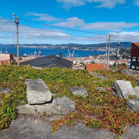 Villa till salu i Vigo - 290 000 € (Ref: 9685345)