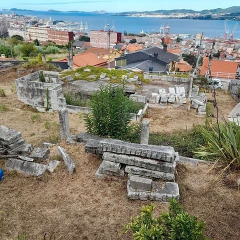 Villa till salu i Vigo - 290 000 € (Ref: 9685345)