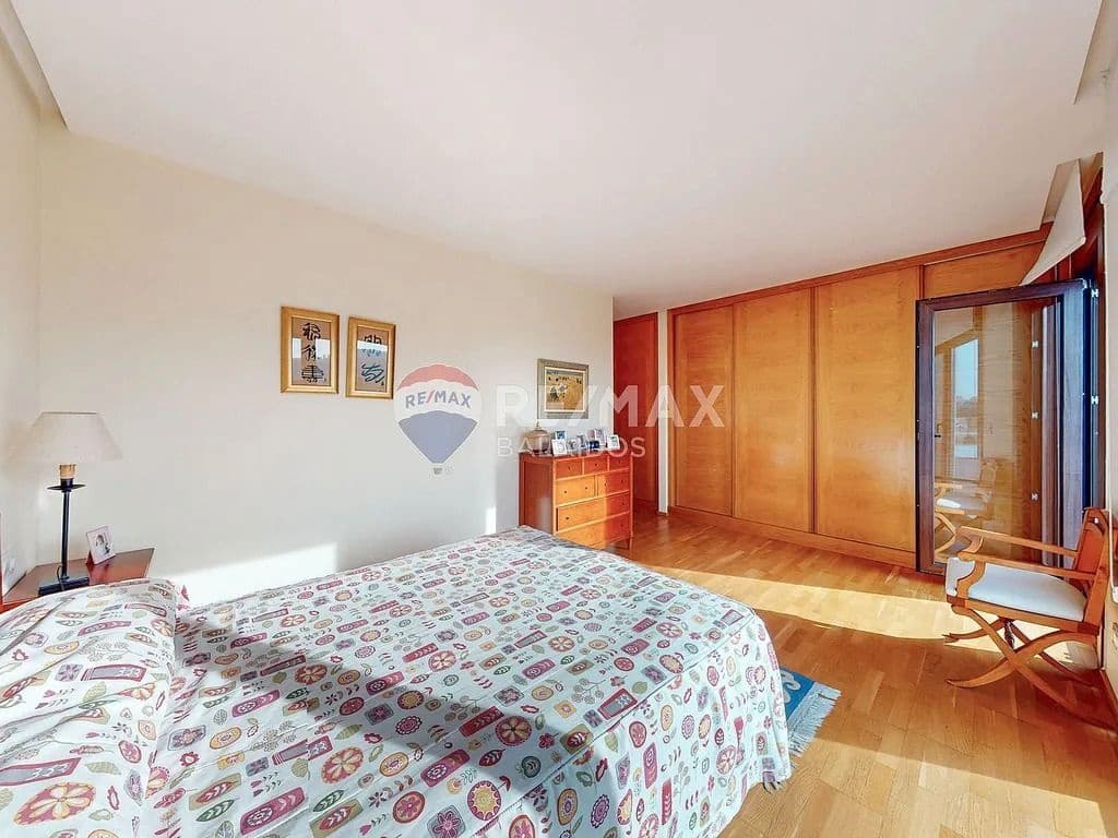 4 soveværelse Villa til salg i Vigo med swimmingpool garage - € 690.000 (Ref: 9685346)