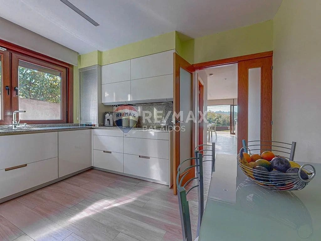 4 soveværelse Villa til salg i Vigo med swimmingpool garage - € 690.000 (Ref: 9685346)