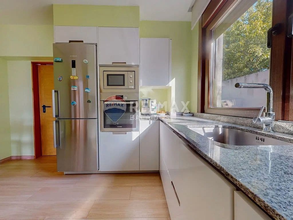 4 soveværelse Villa til salg i Vigo med swimmingpool garage - € 690.000 (Ref: 9685346)