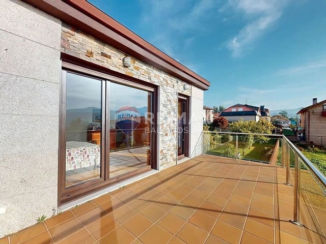 4 soveværelse Villa til salg i Vigo med swimmingpool garage - € 690.000 (Ref: 9685346)