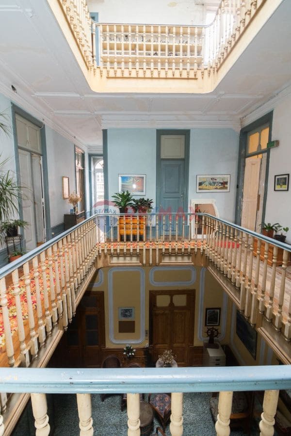 Hotel te koop in A Guarda - € 2.000.000 (Ref: 9685358)