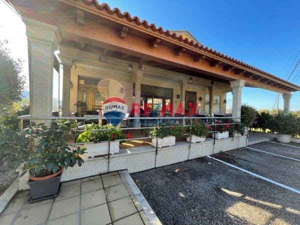 Restaurant/bar te koop in O Rosal - € 610.000 (Ref: 9685361)