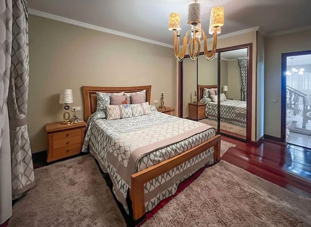 4 bedroom Villa for sale in O Rosal with garage - € 390,000 (Ref: 9685364)