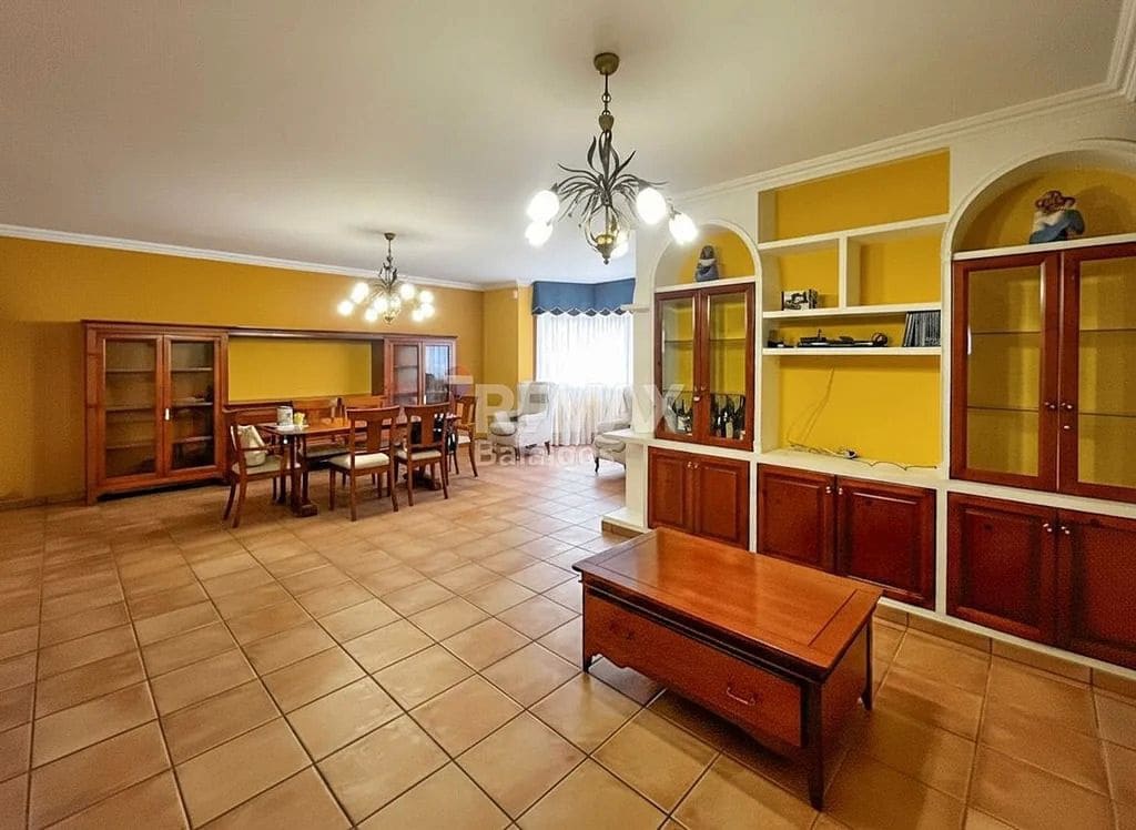 4 bedroom Villa for sale in O Rosal with garage - € 390,000 (Ref: 9685364)