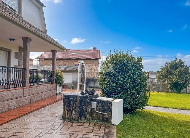 4 sovrum Villa till salu i O Rosal med garage - 390 000 € (Ref: 9685364)