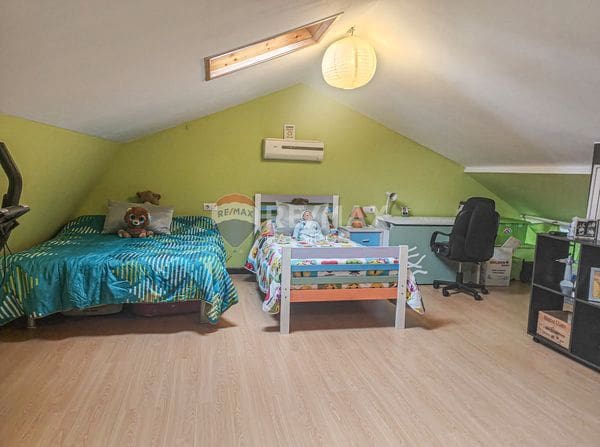 Casa de 3 habitaciones en Vigo en venta - 220.000 € (Ref: 9685365)