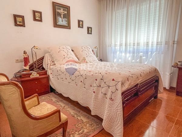 4 makuuhuone Maalaistalo myytävänä paikassa Ponteareas mukana 
autotalli - 270 000 € (Ref: 9685367)