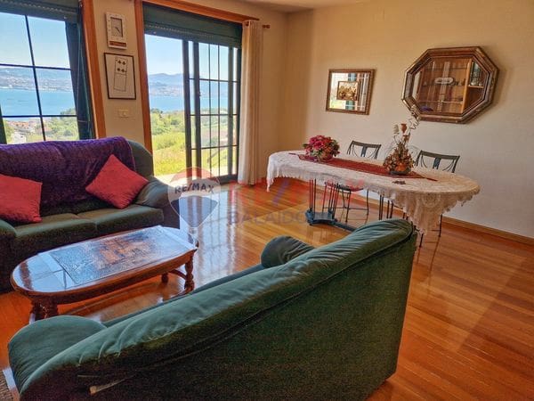 4 soveværelse Villa til salg i Moana med garage - € 700.000 (Ref: 9685371)