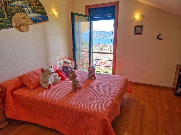 4 soveværelse Villa til salg i Moana med garage - € 700.000 (Ref: 9685371)