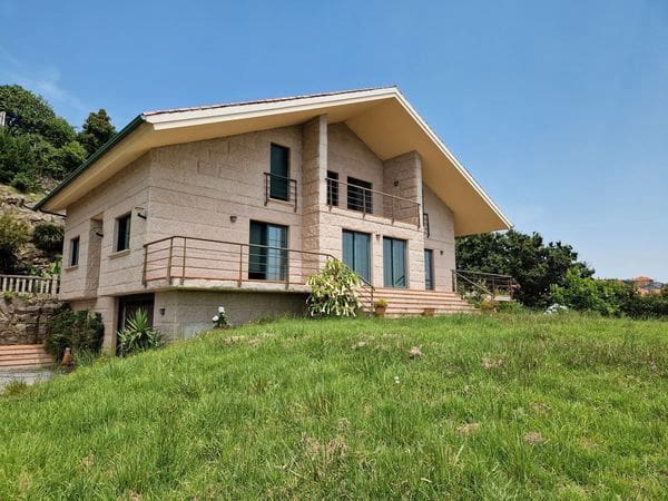 4 soveværelse Villa til salg i Moana med garage - € 700.000 (Ref: 9685371)