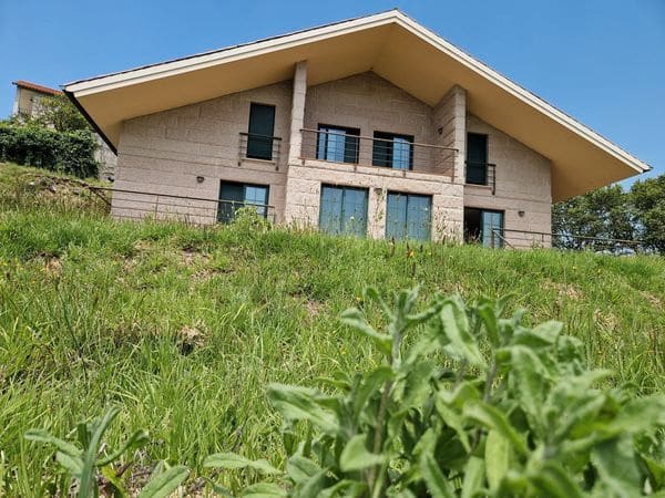 4 soveværelse Villa til salg i Moana med garage - € 700.000 (Ref: 9685371)