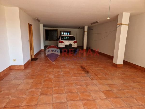 4 soveværelse Villa til salg i Moana med garage - € 700.000 (Ref: 9685371)