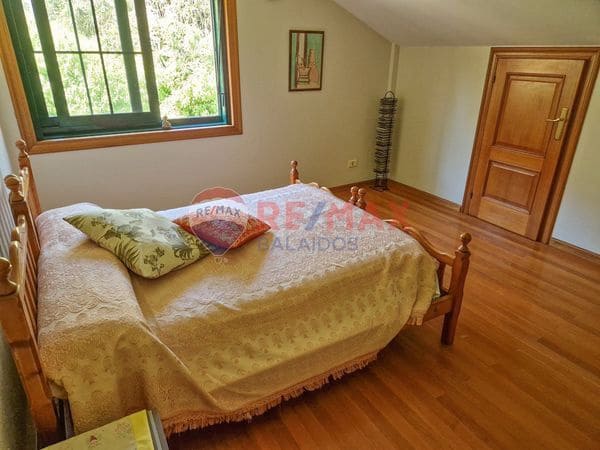 4 soveværelse Villa til salg i Moana med garage - € 700.000 (Ref: 9685371)