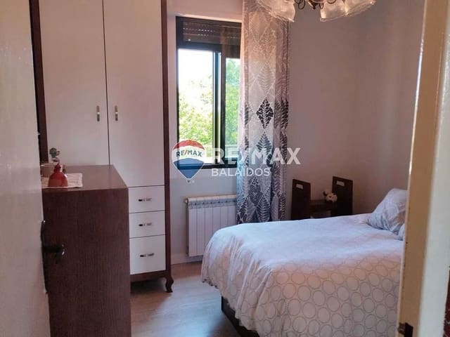 3 camera da letto Casa in vendita in Tui con garage - 250.000 € (Rif: 9685372)