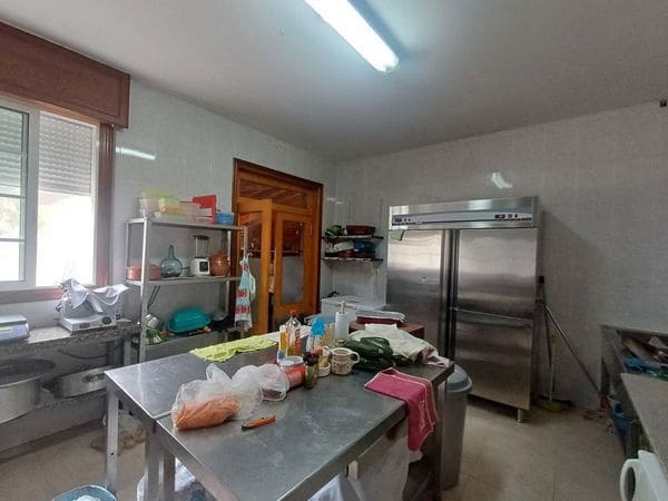 3 slaapkamer Restaurant/bar te koop in A Caniza met garage - € 350.000 (Ref: 9685373)