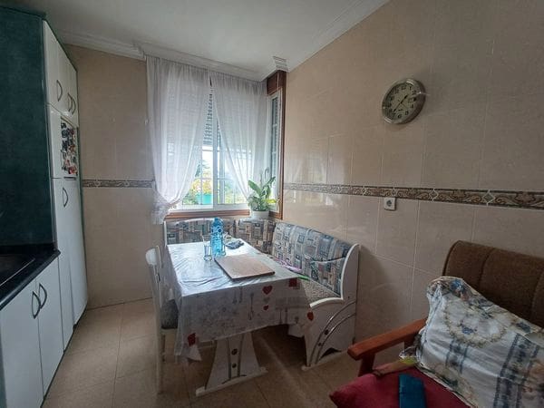 3 slaapkamer Restaurant/bar te koop in A Caniza met garage - € 350.000 (Ref: 9685373)