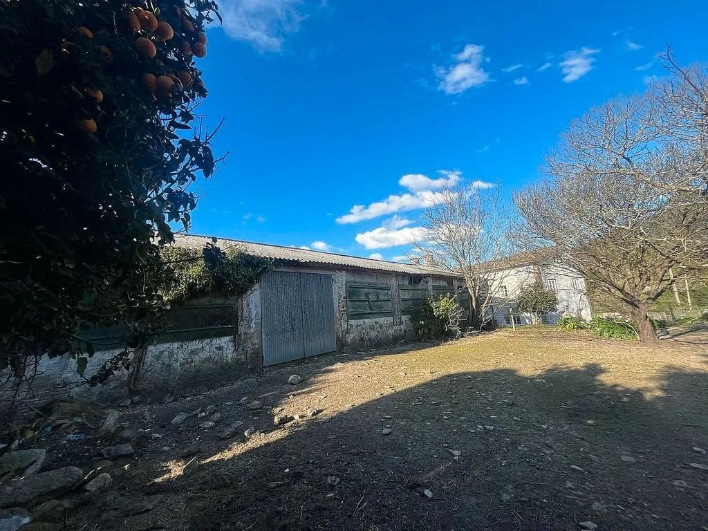 11 bedroom Finca/Country House for sale in O Rosal with garage - € 335,000 (Ref: 9685374)