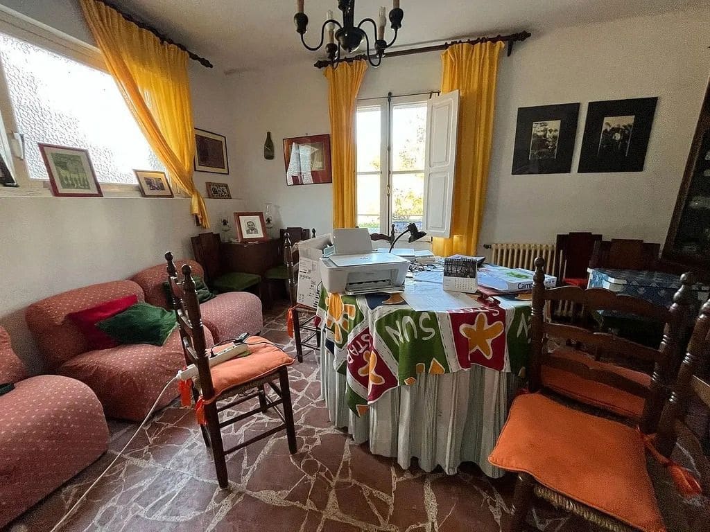 11 bedroom Finca/Country House for sale in O Rosal with garage - € 335,000 (Ref: 9685374)
