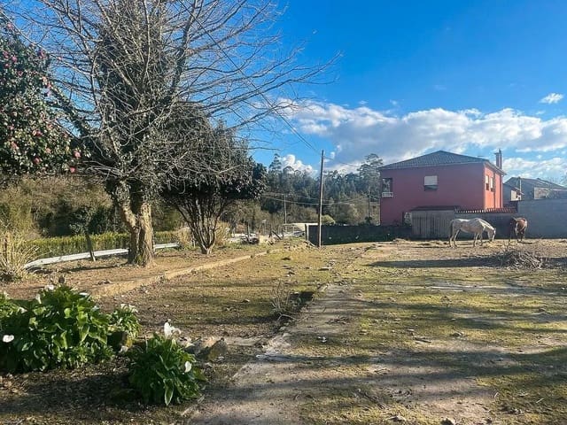 11 bedroom Finca/Country House for sale in O Rosal with garage - € 335,000 (Ref: 9685374)