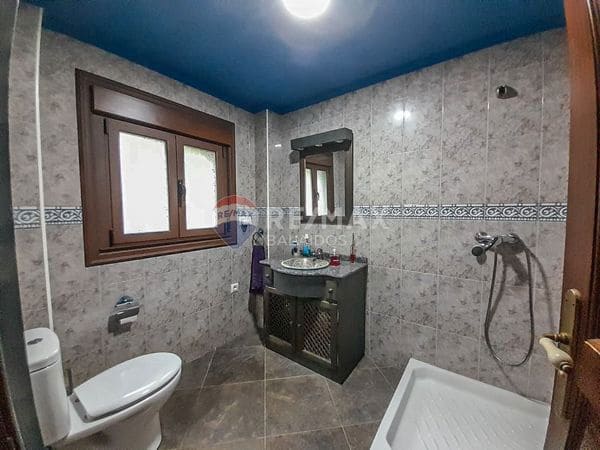 5 soveværelse Villa til salg i Ponteareas med garage - € 280.000 (Ref: 9685375)