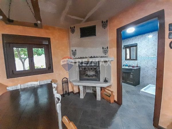 5 soveværelse Villa til salg i Ponteareas med garage - € 280.000 (Ref: 9685375)