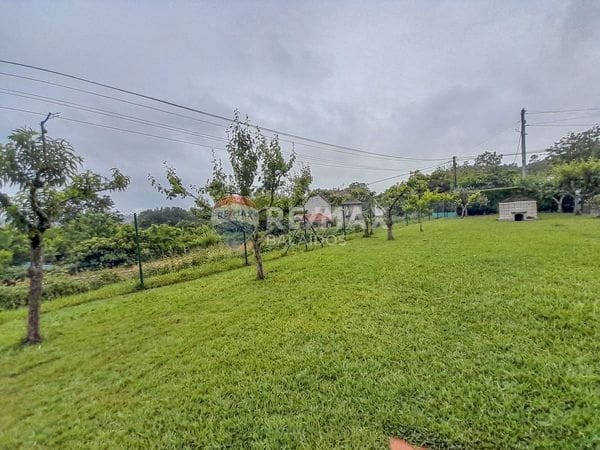 5 soveværelse Villa til salg i Ponteareas med garage - € 280.000 (Ref: 9685375)