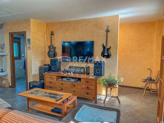 Chalet de 5 habitaciones en Ponteareas en venta con garaje - 280.000 € (Ref: 9685375)