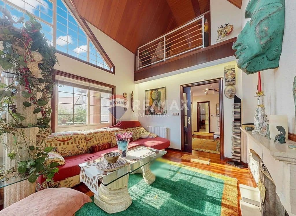 5 sypialnia Willa na sprzedaż w Vigo z garażem - 650 000 € (Ref: 9685376)