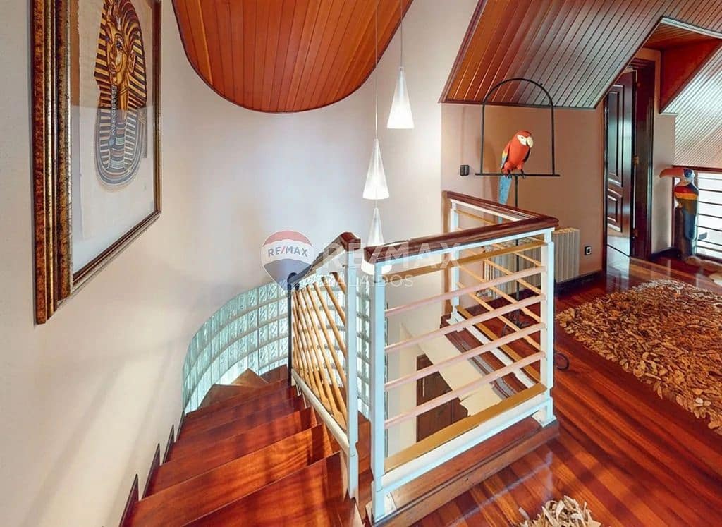 5 sypialnia Willa na sprzedaż w Vigo z garażem - 650 000 € (Ref: 9685376)