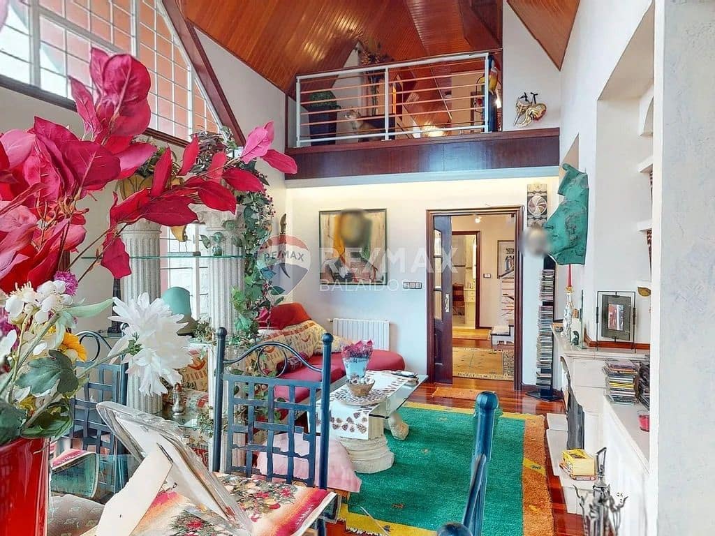 5 sypialnia Willa na sprzedaż w Vigo z garażem - 650 000 € (Ref: 9685376)