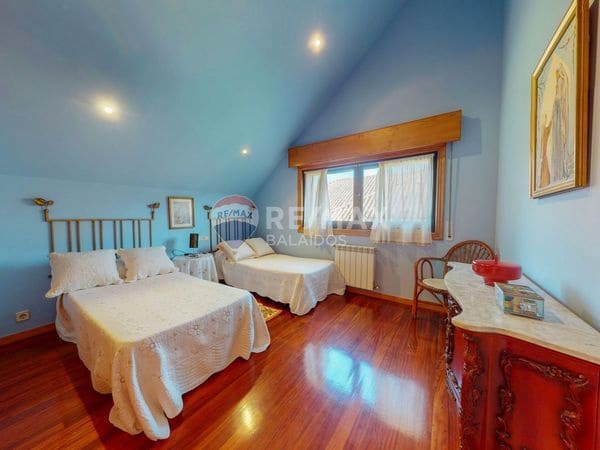 4 soveværelse Villa til salg i Gondomar med swimmingpool garage - € 485.000 (Ref: 9685380)