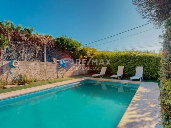 4 bedroom Villa for sale in Gondomar with pool garage - € 485,000 (Ref: 9685380)